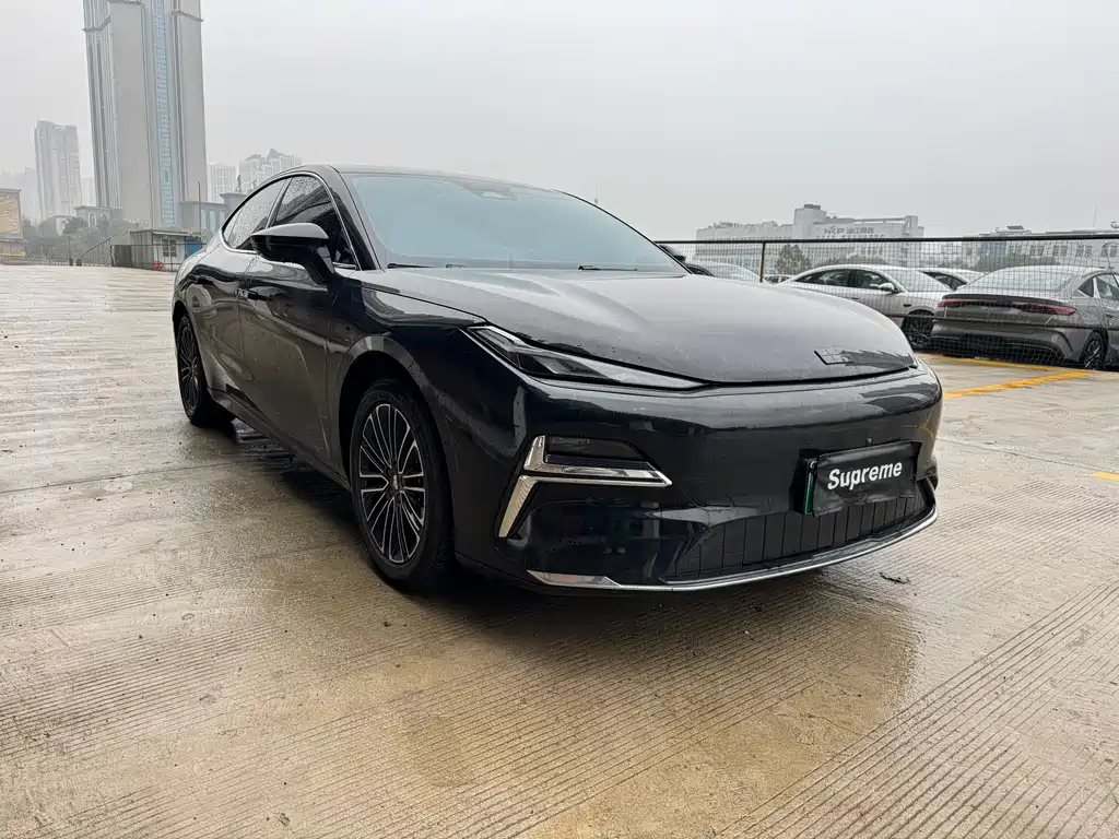 GEELY GALAXY GALAXY SPARKLE 8