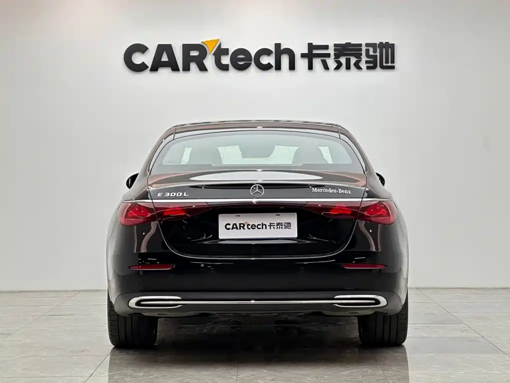 Mercedes-Benz E-Class — миниатюра 4