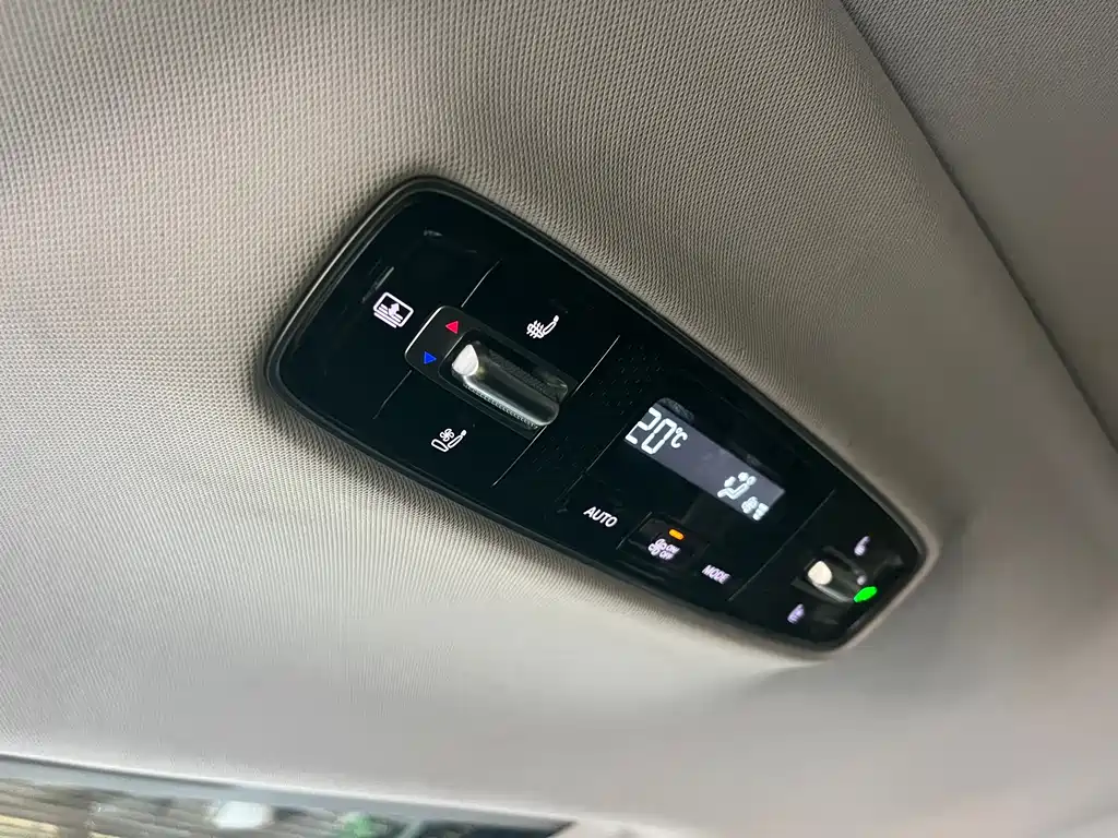 Roewe iMAX8 — миниатюра 14