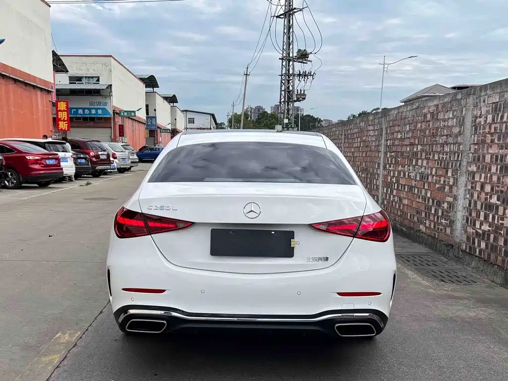 Mercedes-Benz C-Class — миниатюра 5