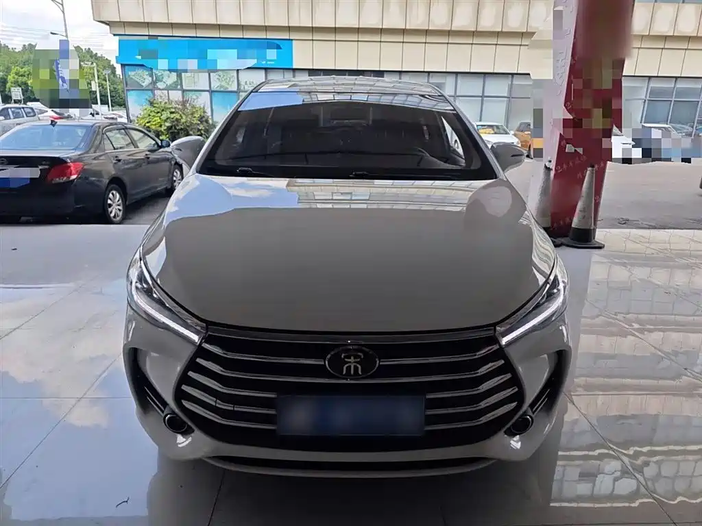 BYD SONG MAX