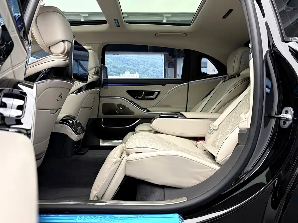 Mercedes-Benz S-Class — миниатюра 14