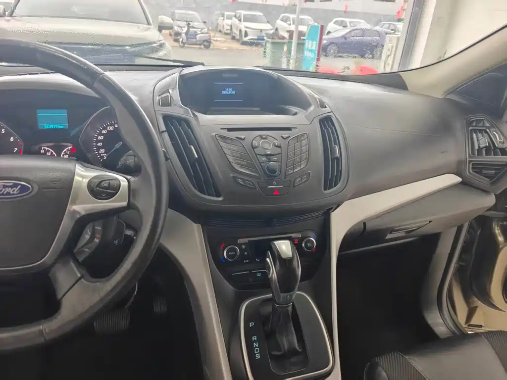 Ford Kuga — миниатюра 6