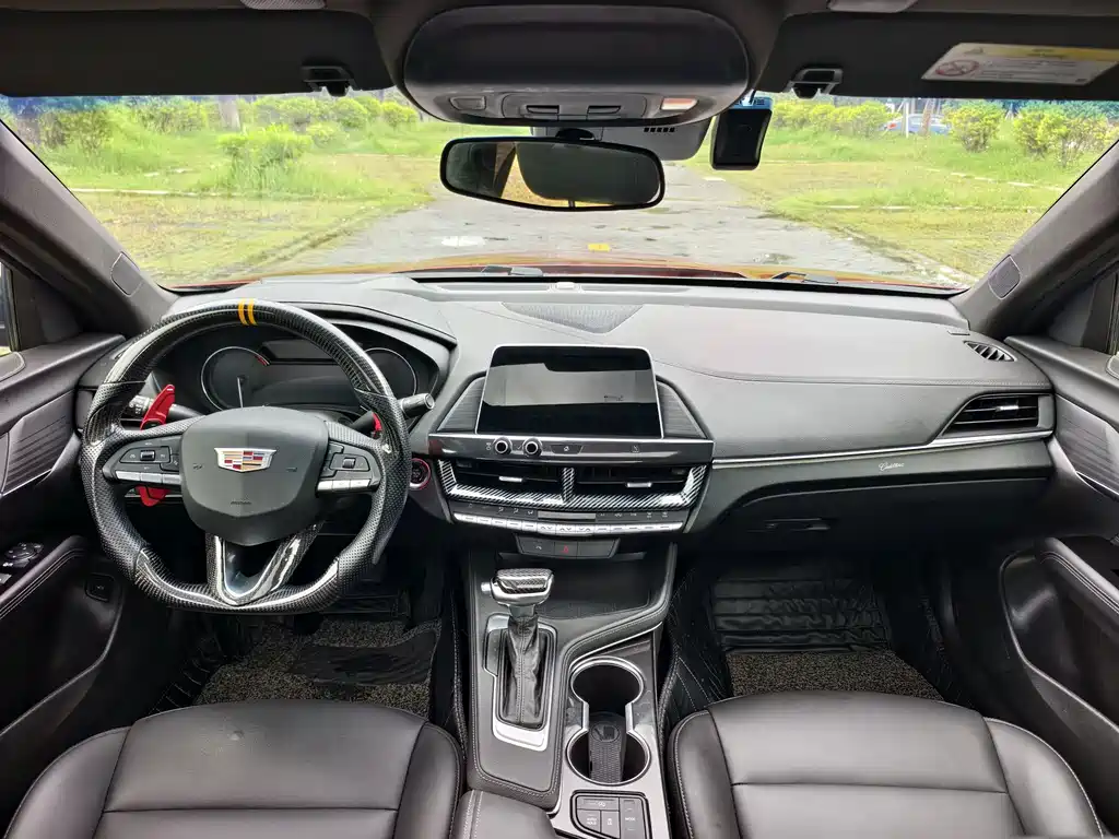 Cadillac CT4 — миниатюра 6