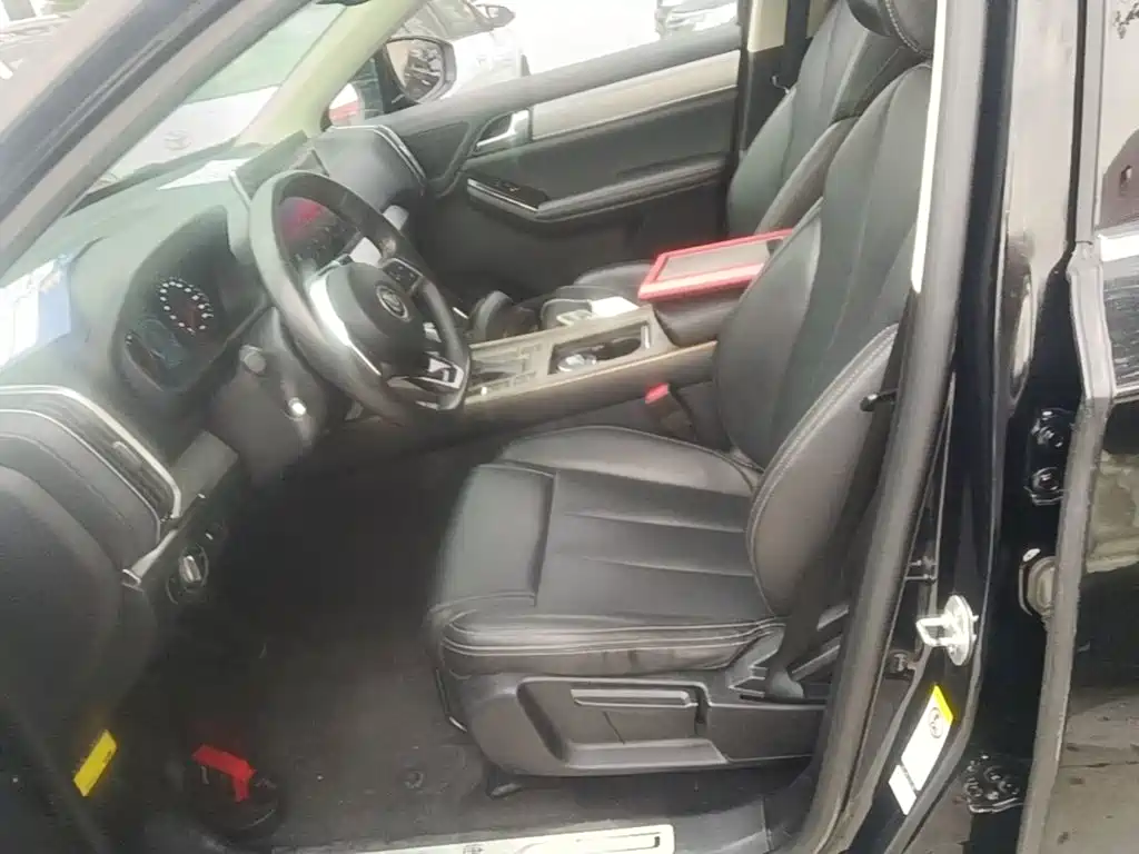 BYD Tang — миниатюра 15