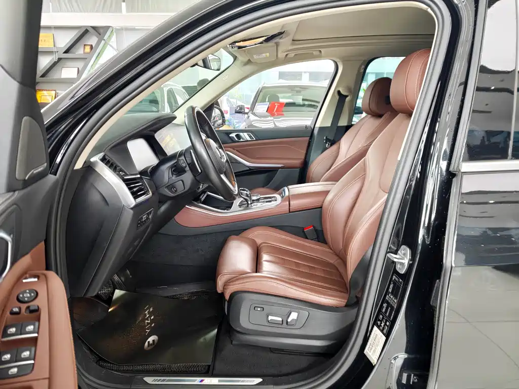 BMW X5 (Import) — миниатюра 11