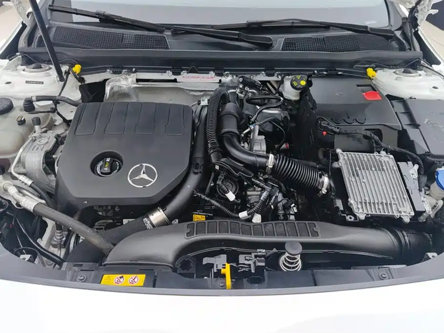 Mercedes-Benz A-Class A 2023 A 200 L Fashion