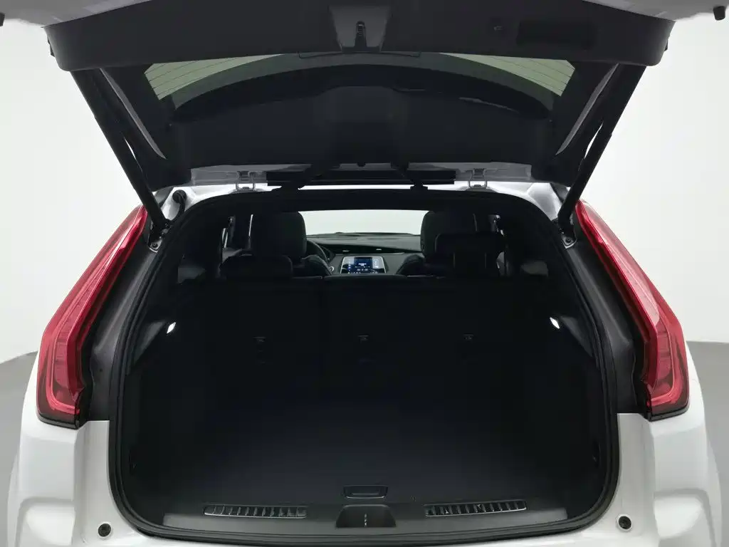 Cadillac XT4 — миниатюра 16
