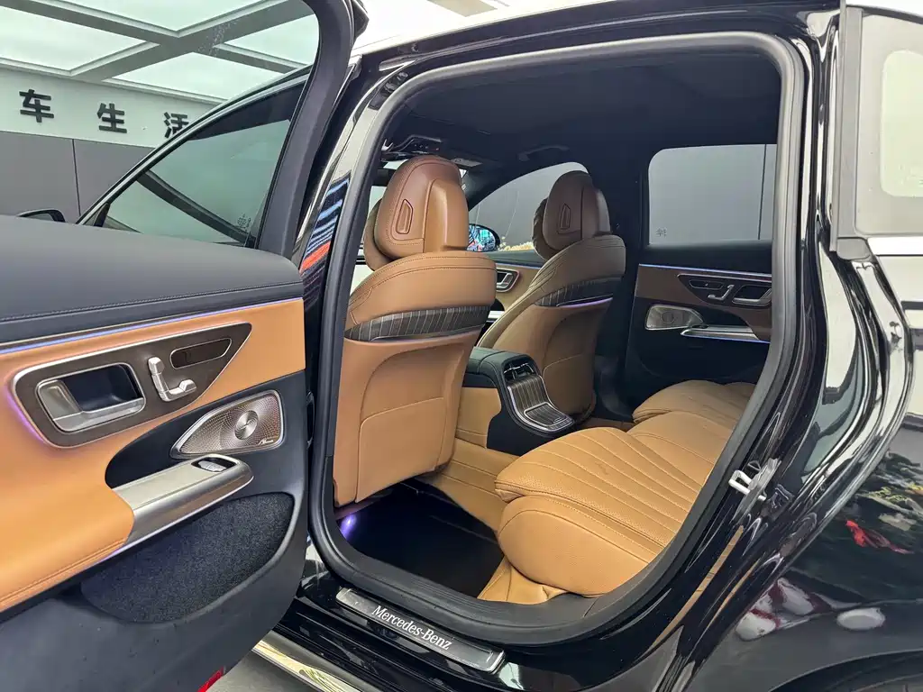 Mercedes-Benz E-Class E 2025 E 300 L Luxury
