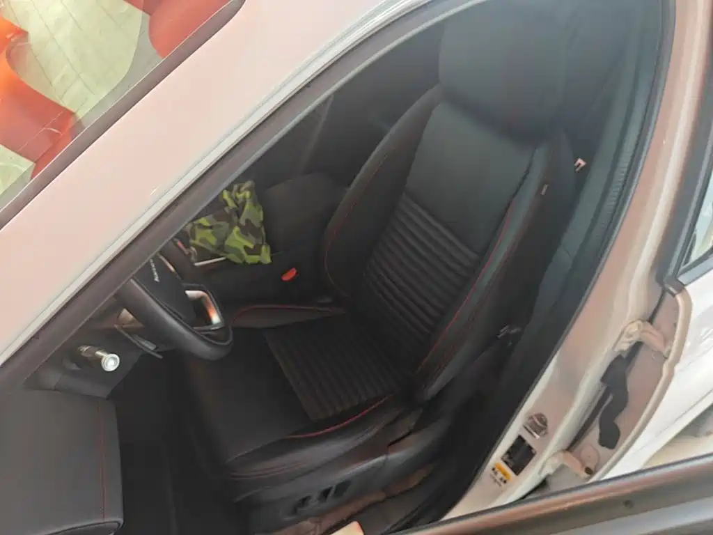 Land Rover Discovery Sport — миниатюра 15