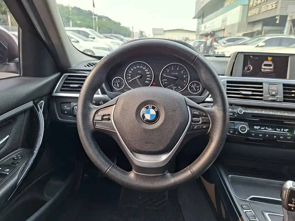 BMW 3 Series — миниатюра 16