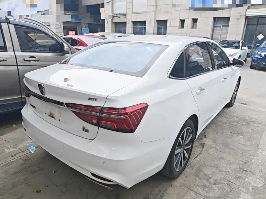 Roewe i6 Classic — миниатюра 7