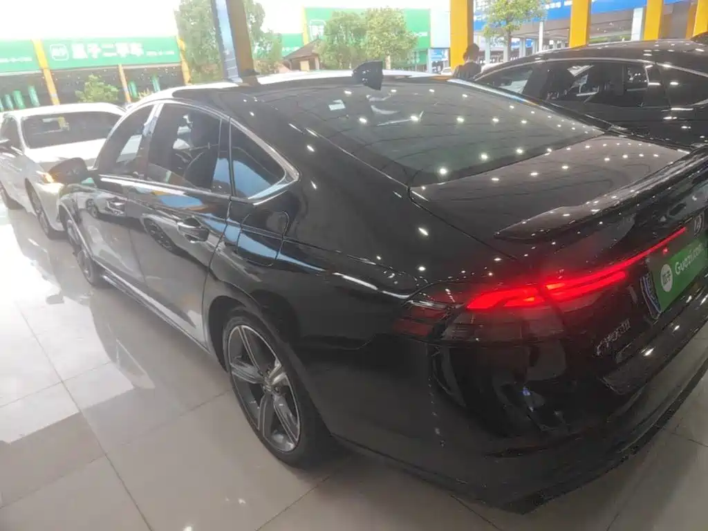 Honda Accord — миниатюра 5