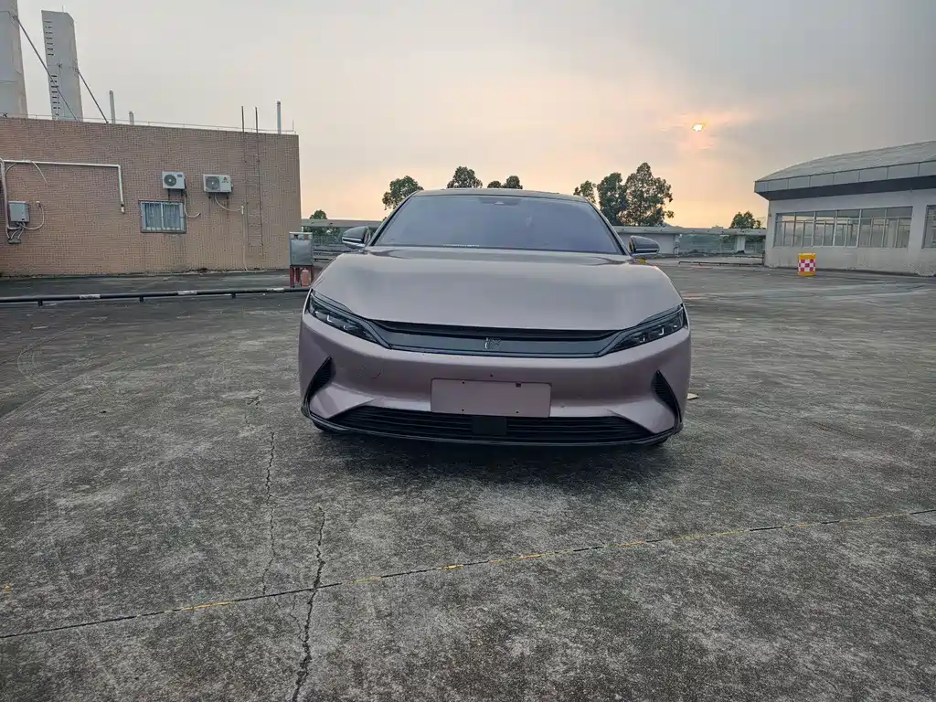 BYD Han — миниатюра 3