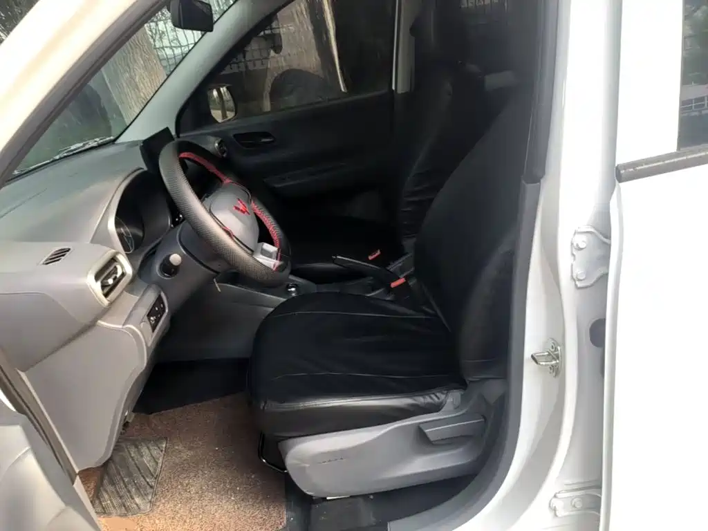 Wuling Hongguang EV — миниатюра 15