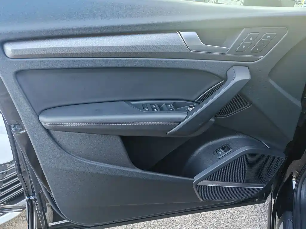 Audi Q5L — миниатюра 4