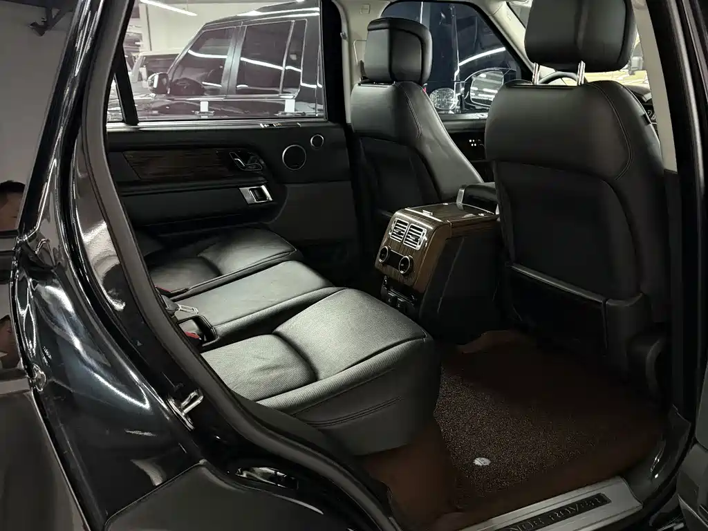 Land Rover Range Rover — миниатюра 15
