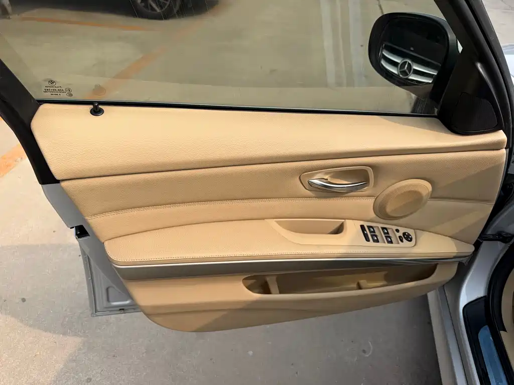 BMW 3 Series (Import) — миниатюра 7