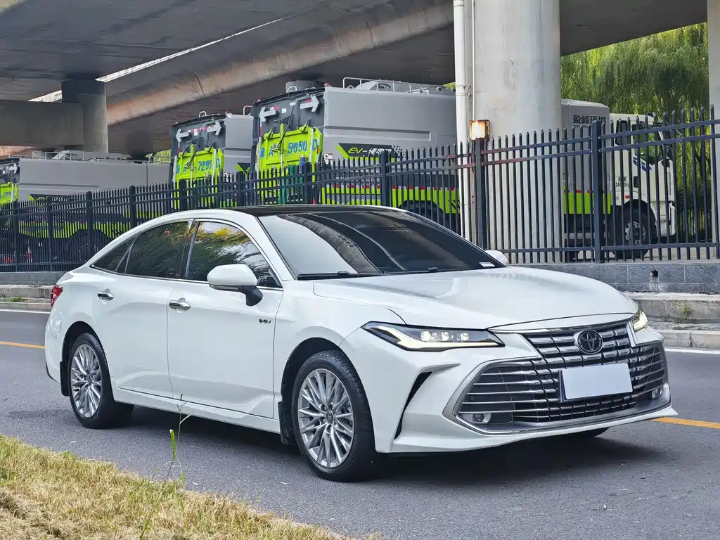 Toyota Avalon — миниатюра 3