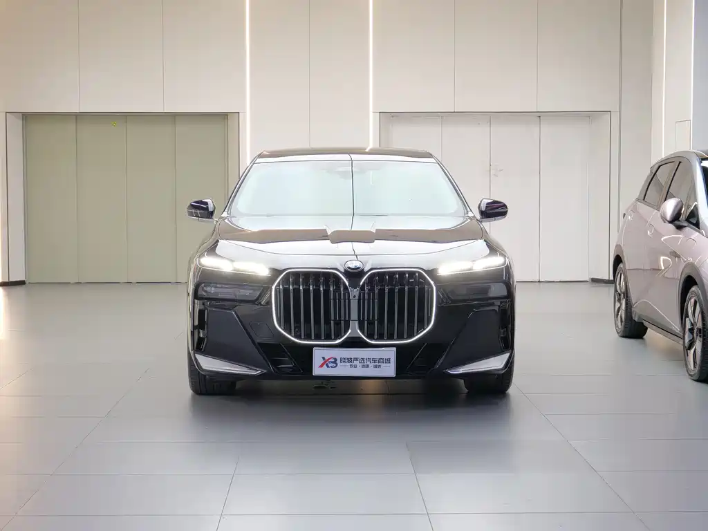 BMW 7 Series 7 2023 735Li M Sport