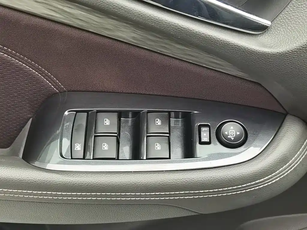 Chevrolet Malibu — миниатюра 9