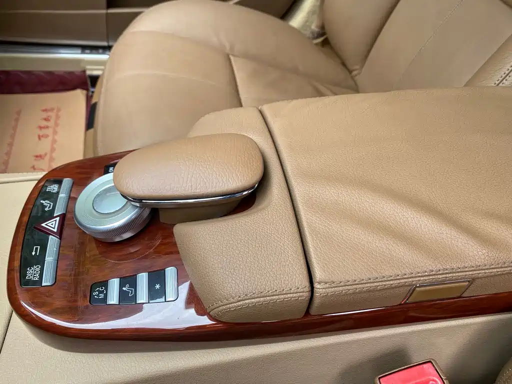 Mercedes-Benz S-Class — миниатюра 17