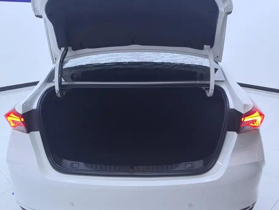 Buick Verano — миниатюра 4