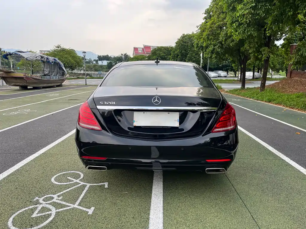 Mercedes-Benz S-Class — миниатюра 17