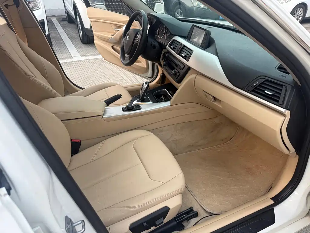 BMW 3 Series — миниатюра 7