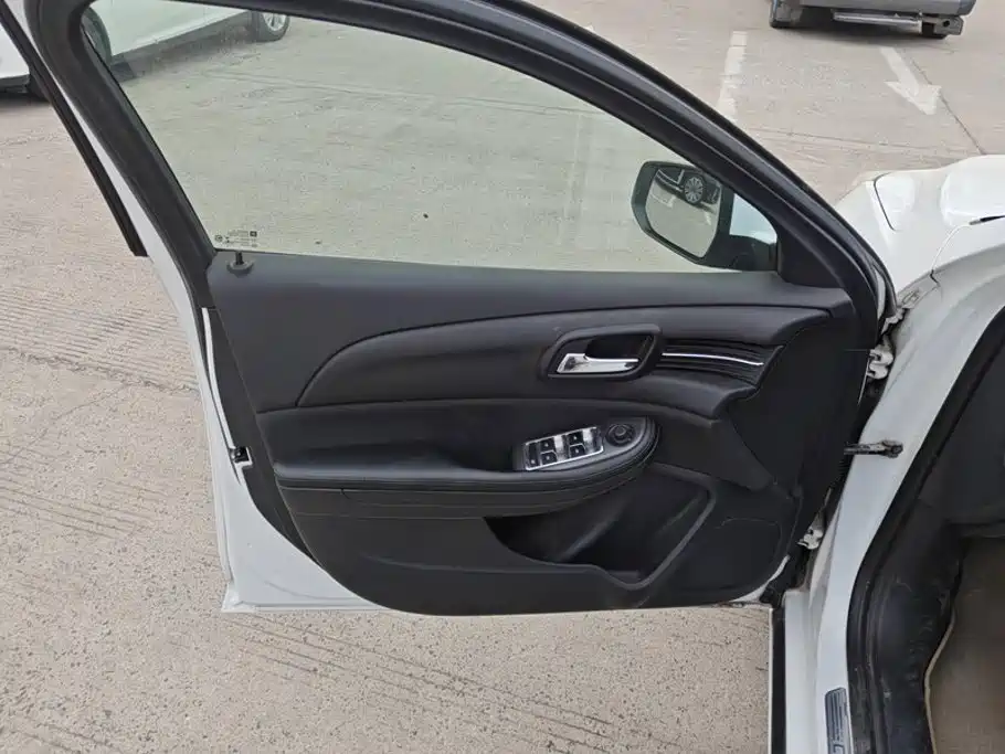 Chevrolet Malibu — миниатюра 7