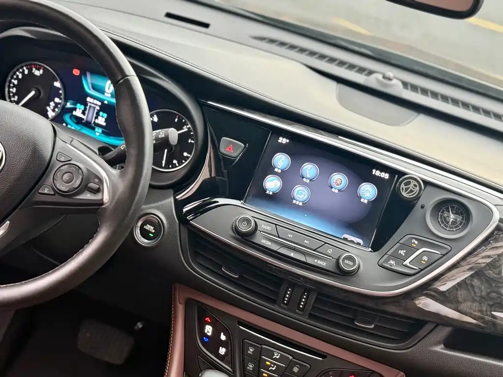 Buick Envision Plus — миниатюра 21