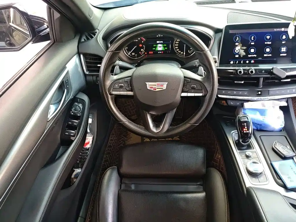 Cadillac CT5 — миниатюра 6