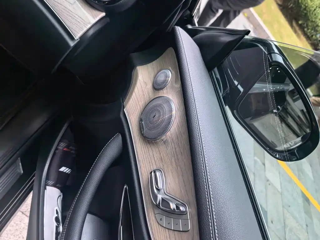Mercedes-Benz E-Class (Import) — миниатюра 10