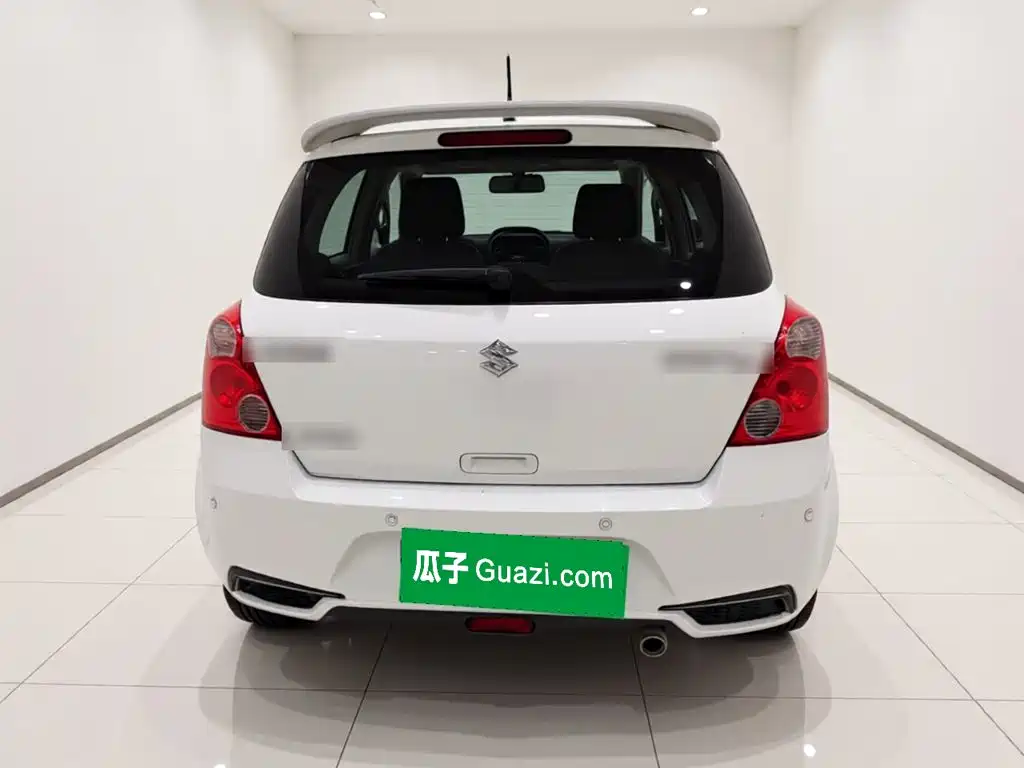 Suzuki Swift — миниатюра 5