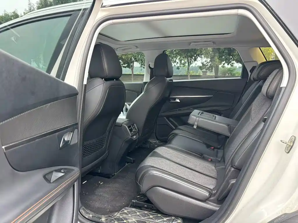 Peugeot 5008 — миниатюра 17