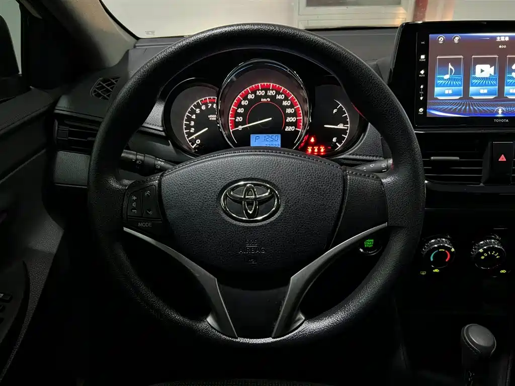 TOYOTA VIOS FS