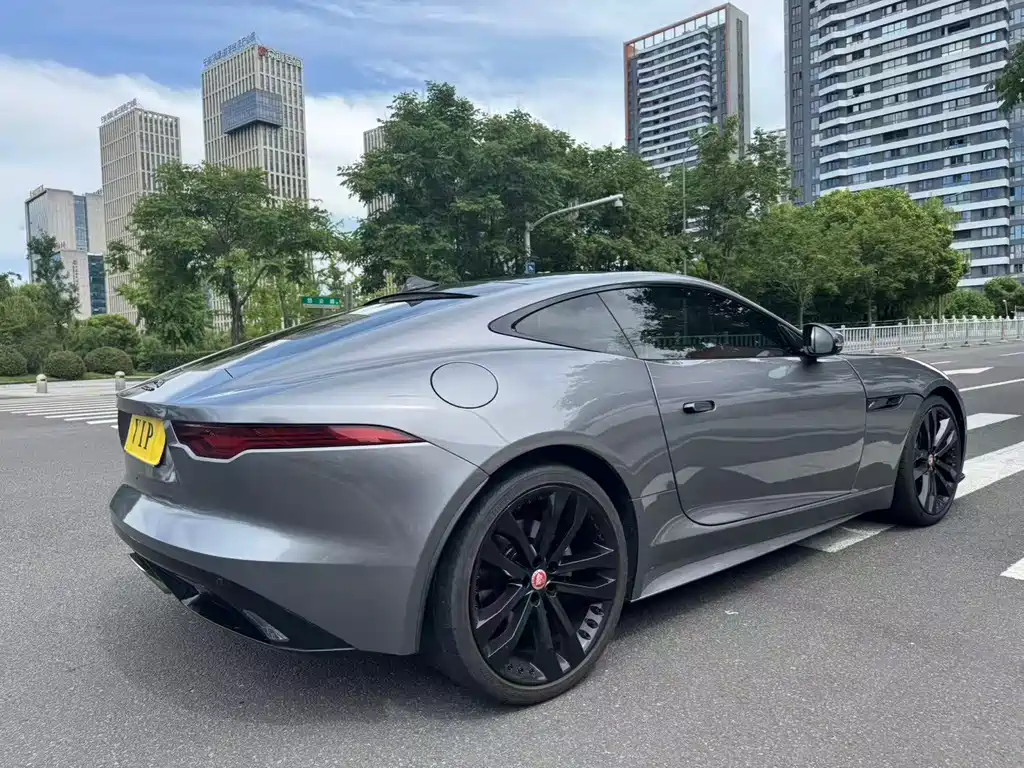 Jaguar F-TYPE — миниатюра 5