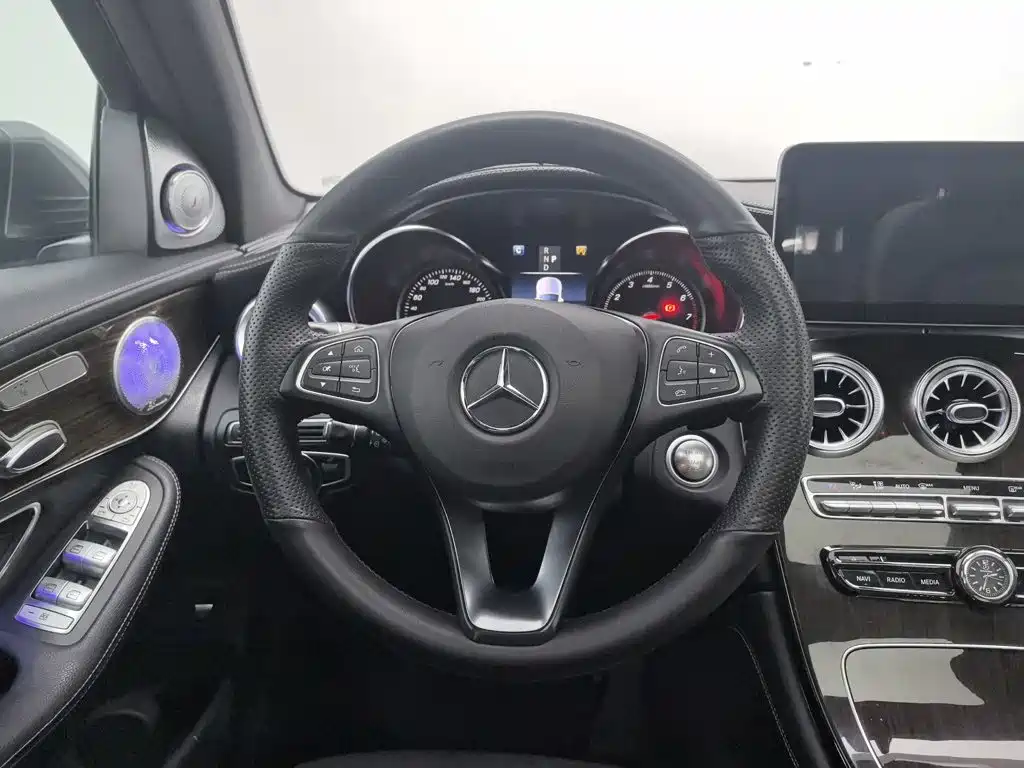 Mercedes-Benz GLC — миниатюра 11