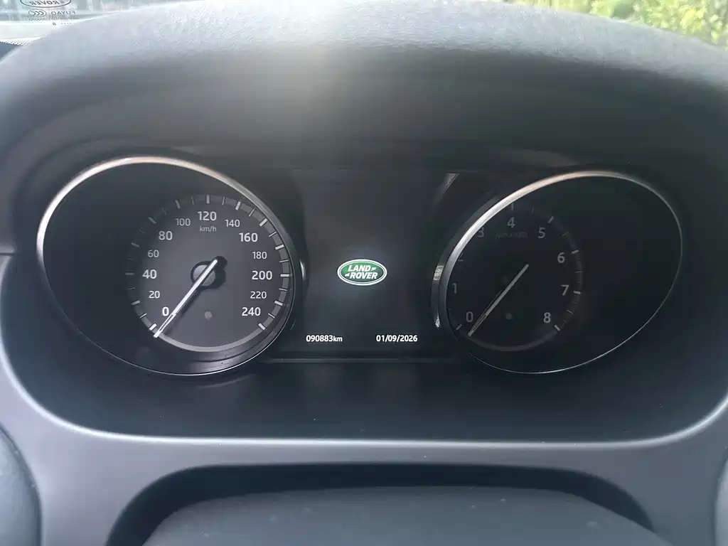 Land Rover Discovery Sport — миниатюра 5