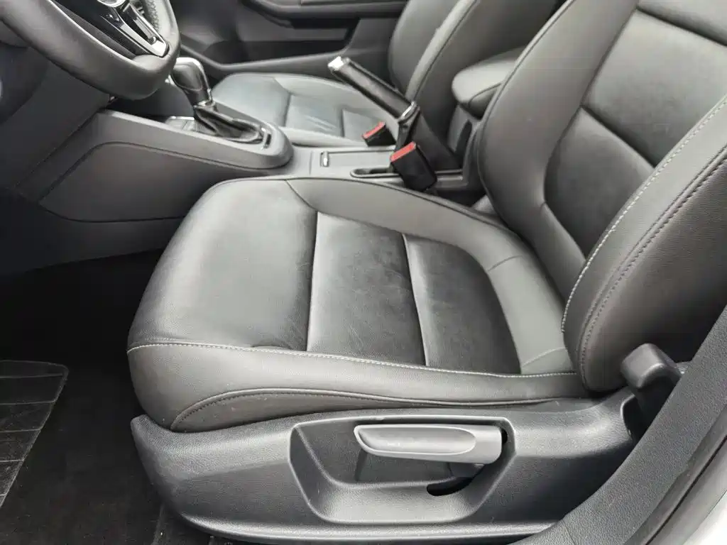 Volkswagen Sagitar — миниатюра 20