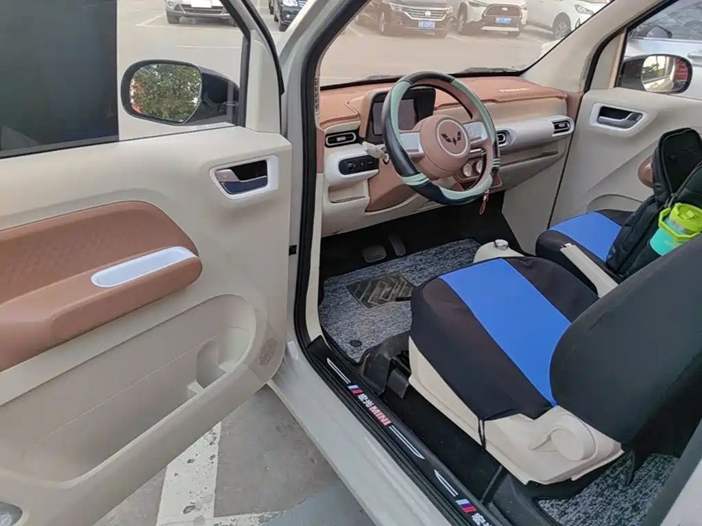 Wuling MINIEV — миниатюра 16