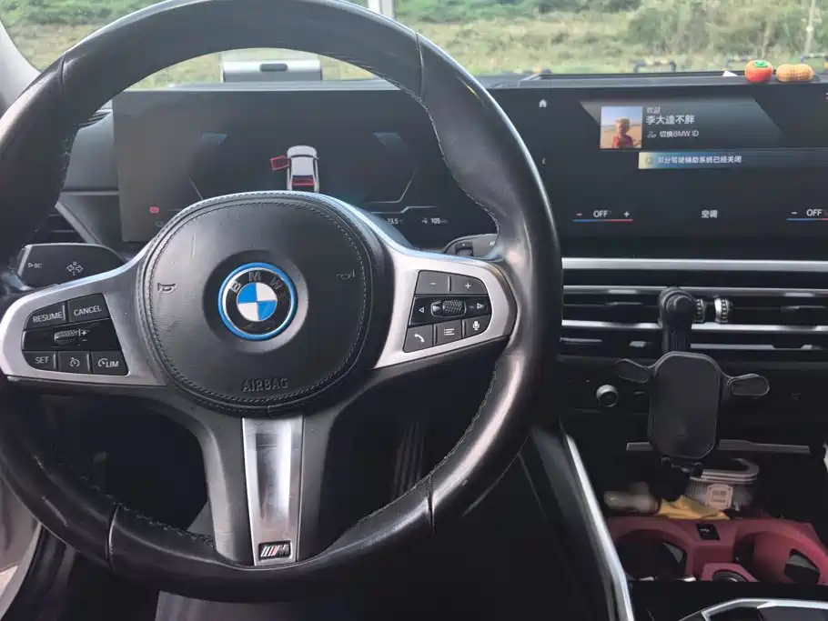 BMW i3 — миниатюра 12