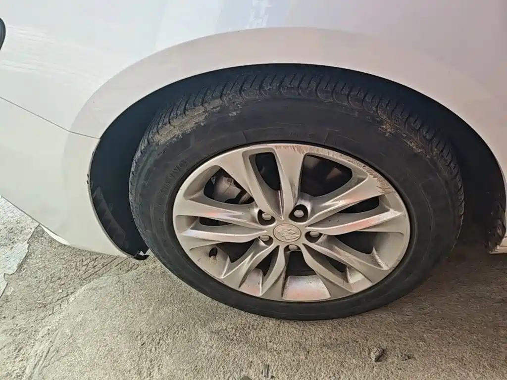 Buick Verano — миниатюра 23