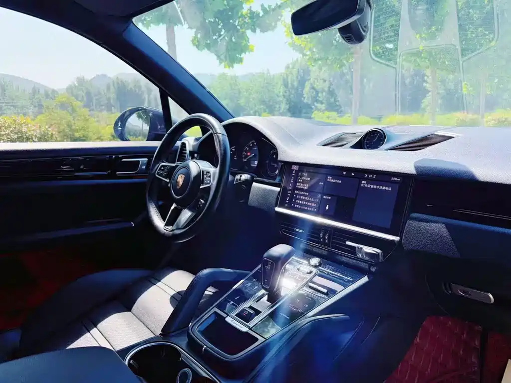 Porsche Cayenne Hybrid — миниатюра 4