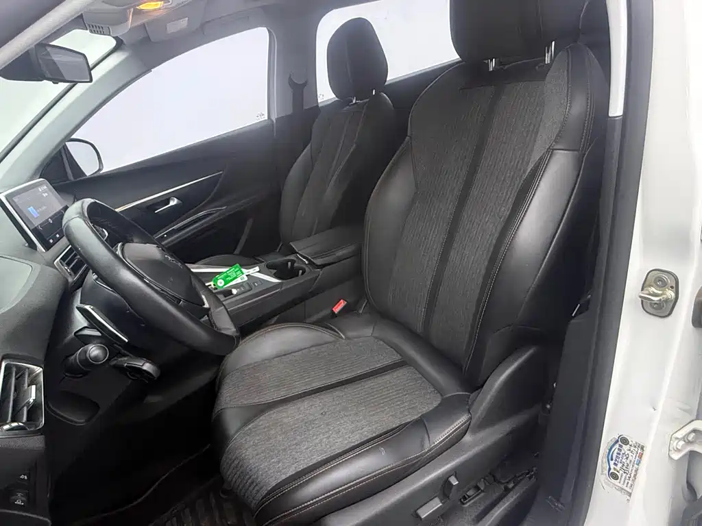 Peugeot 5008 2017 380THP 7 мест Elite