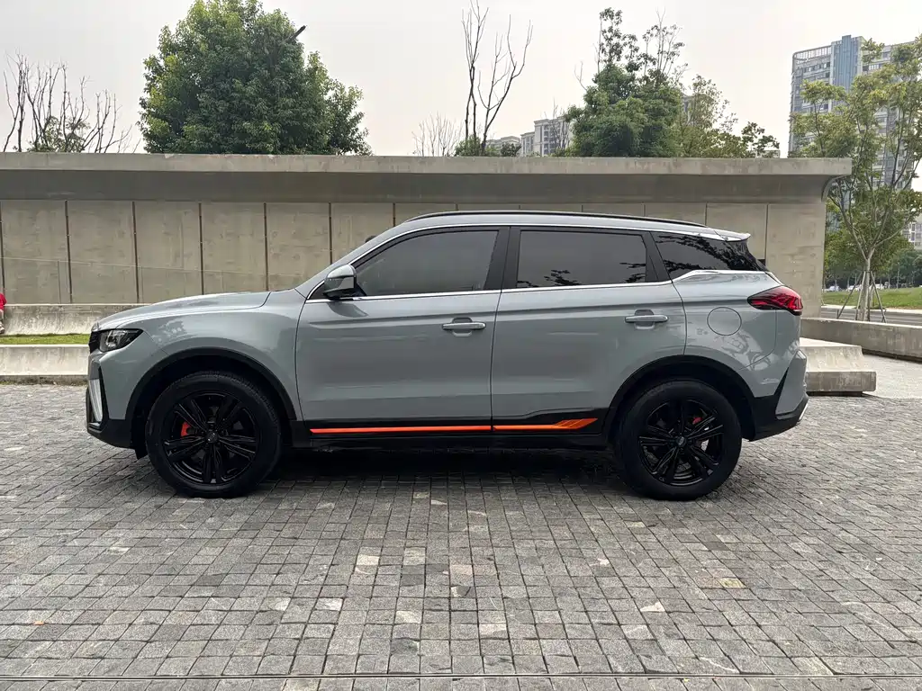 Geely Boyue — миниатюра 8