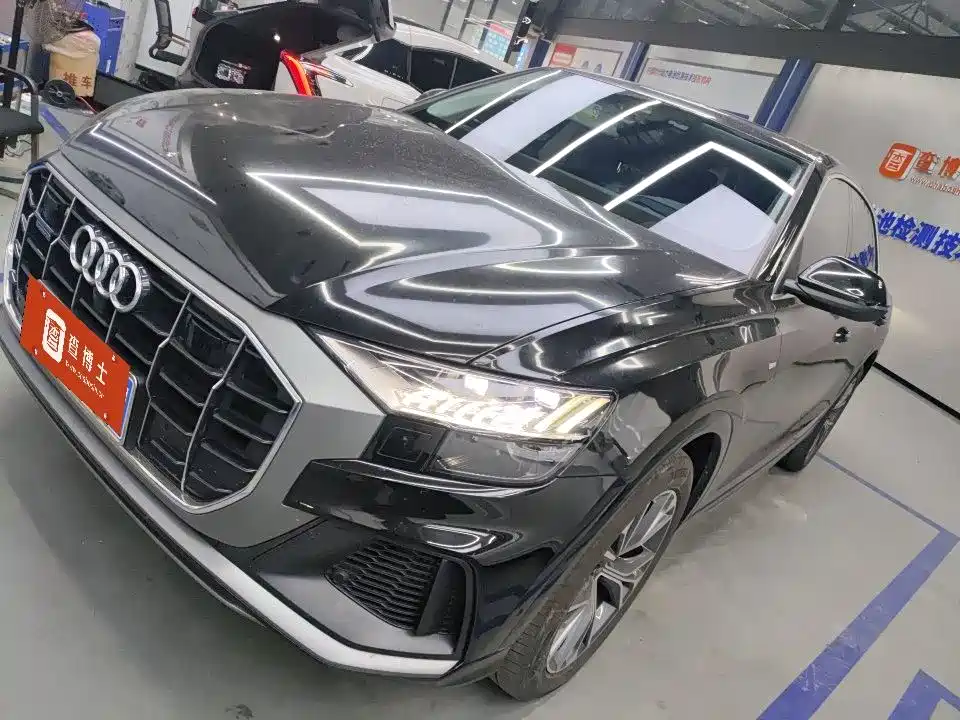 Audi Q8 2024