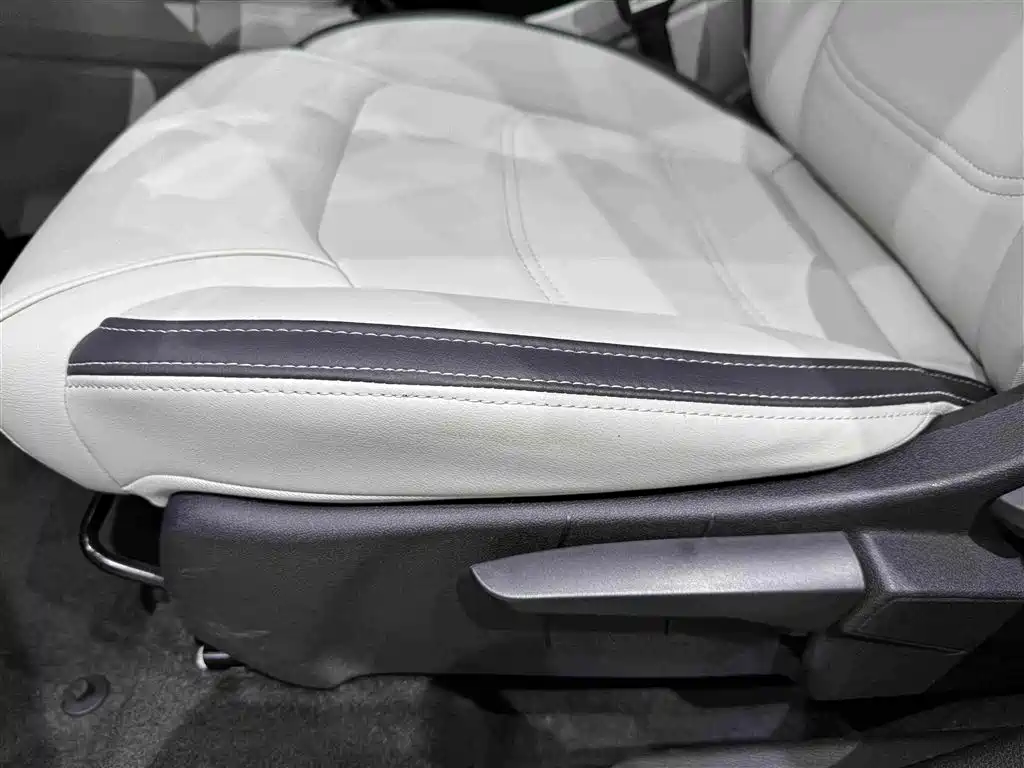 BYD Yuan Pro — миниатюра 21