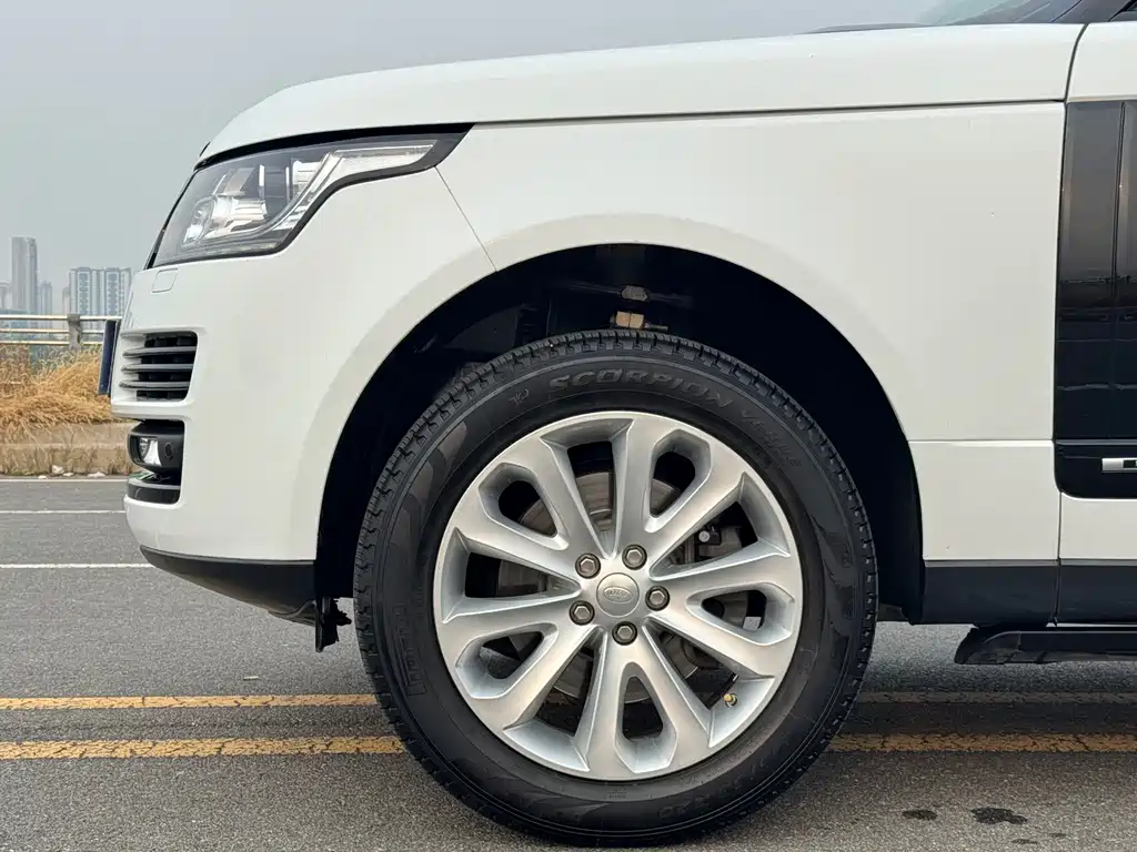 Land Rover Range Rover — миниатюра 7