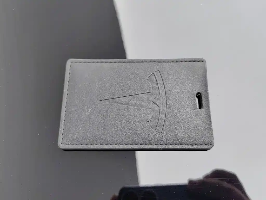 Tesla Model 3 — миниатюра 19